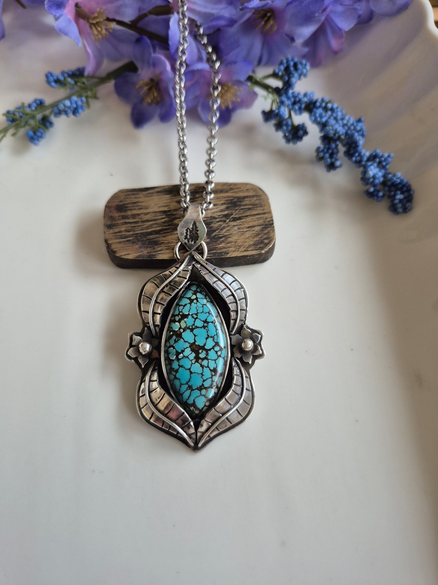 The Earthsong Necklace – Webbed Turquoise & Silver Leaves