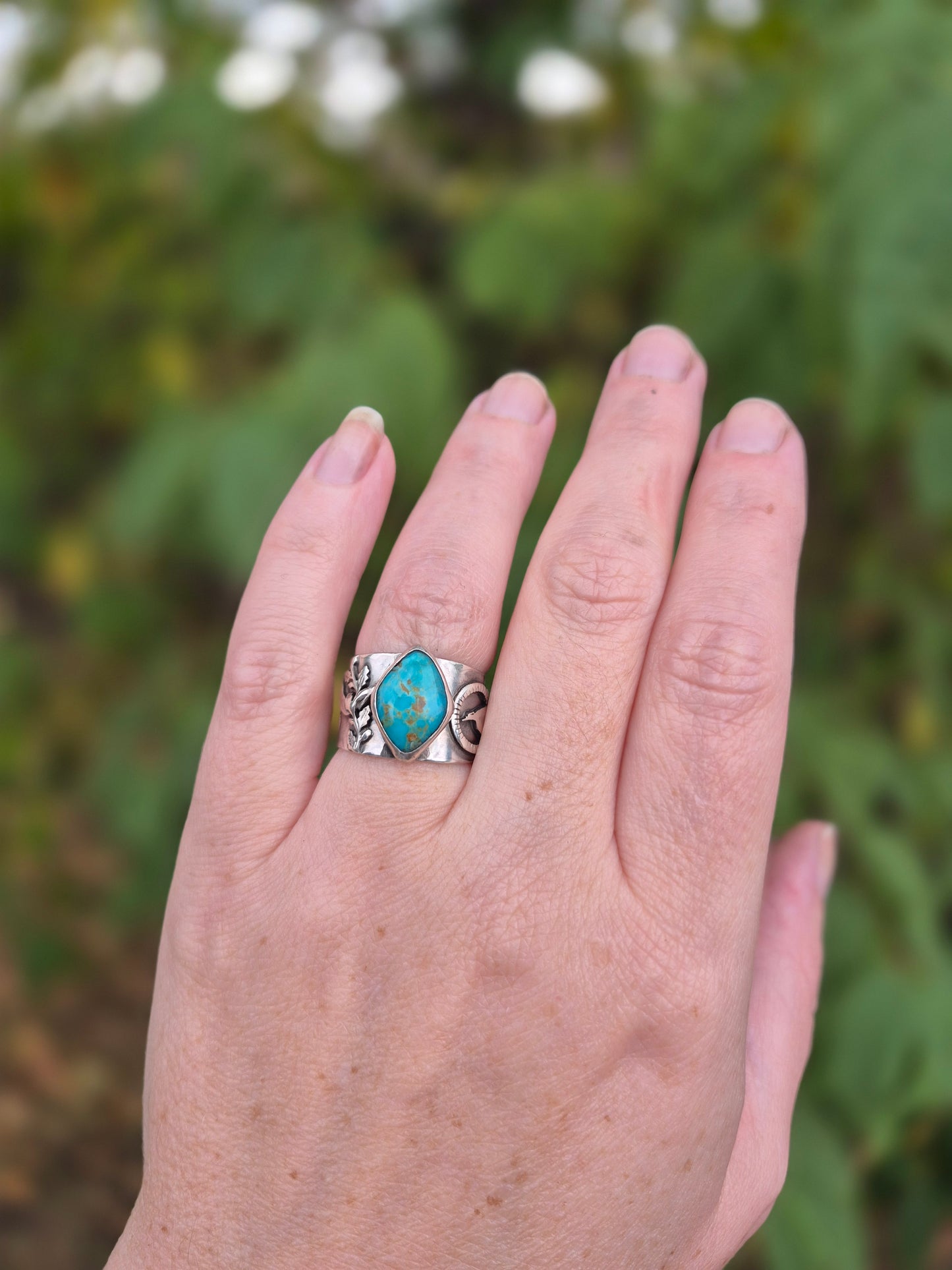 The Moonshadow Ring – Kingman Turquoise & Silver Serpent