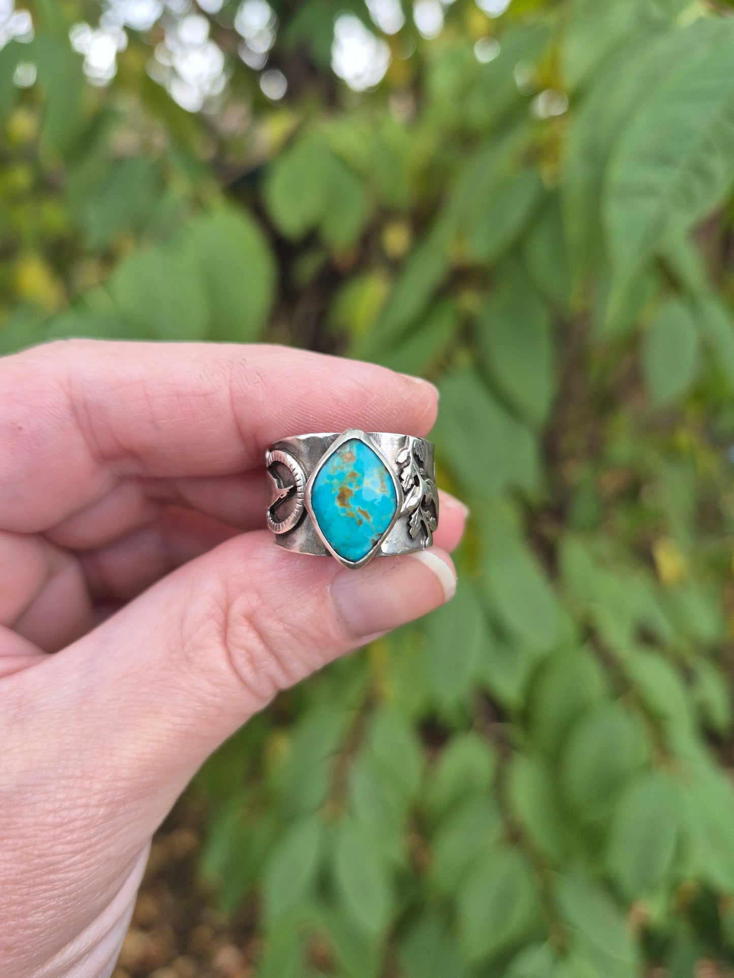 The Moonshadow Ring – Kingman Turquoise & Silver Serpent
