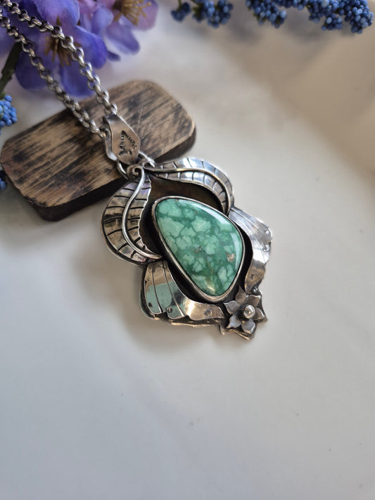 The Broken Arrow Pendant – Variscite & Silver Leaves