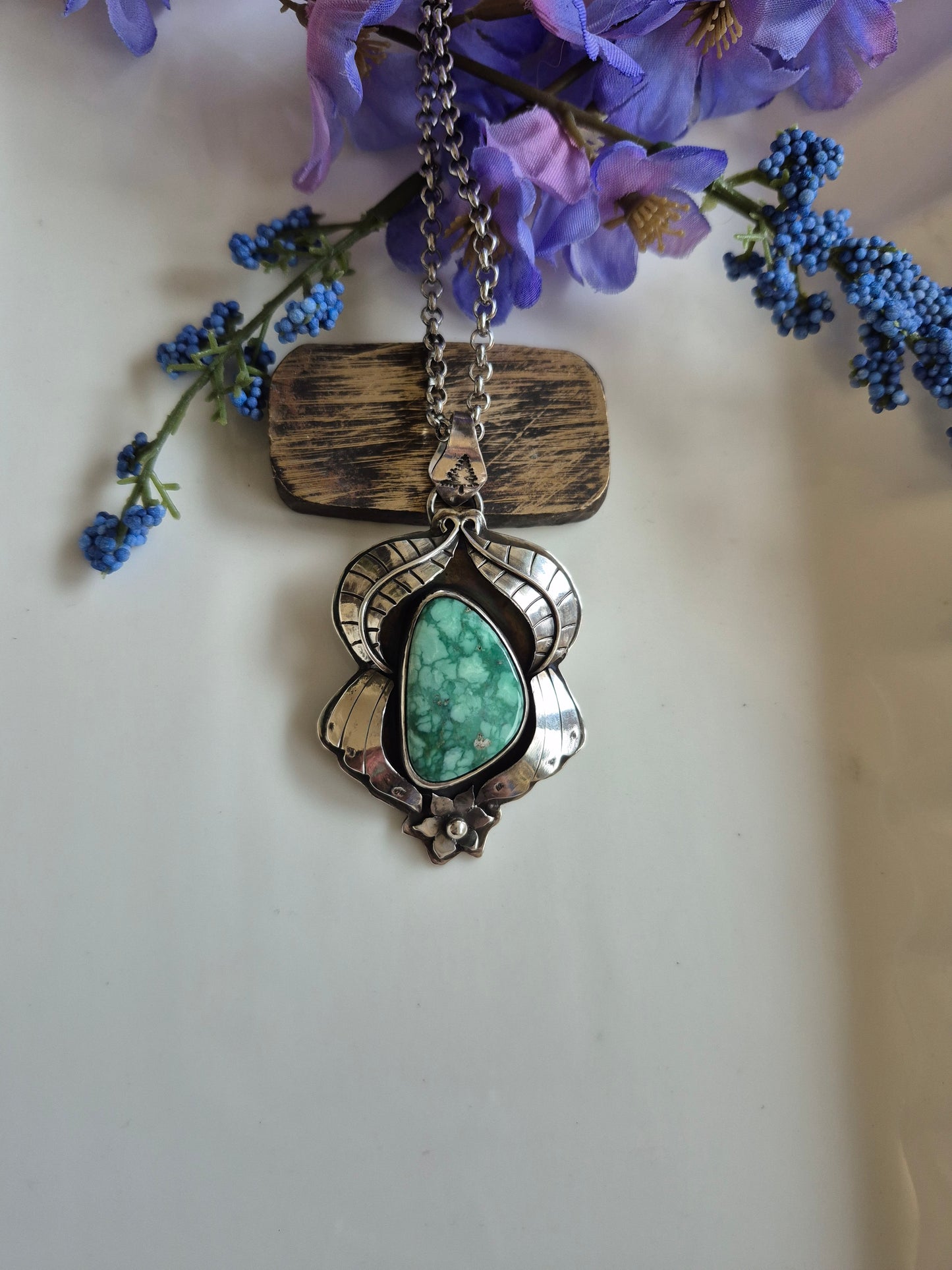 The Broken Arrow Pendant – Variscite & Silver Leaves