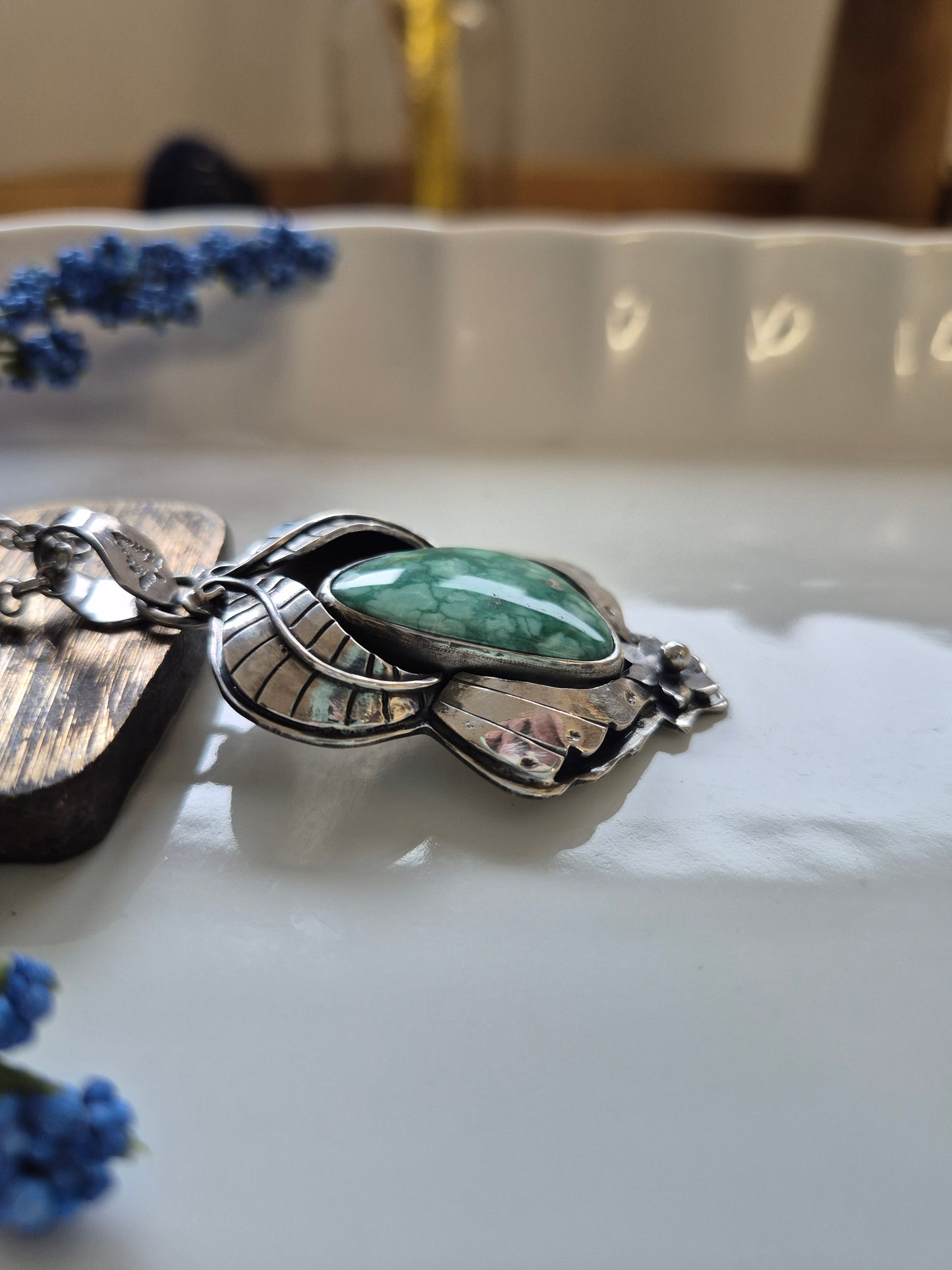The Broken Arrow Pendant – Variscite & Silver Leaves